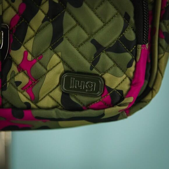 Lug Carousel Green Pink Camo Print Crossbody Shoulder Strap Bag Handbag Purse - Picture 3 of 9